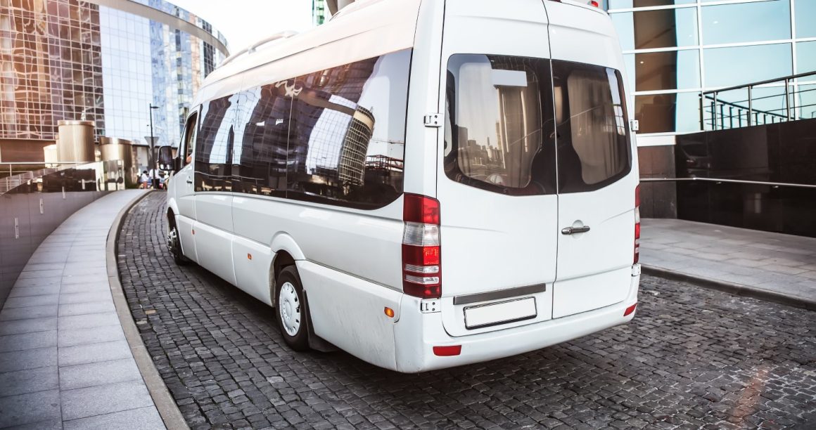 hva koster det a leie minibuss 1